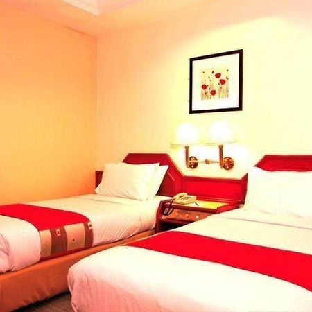 The Emperor Hotel Malacca Buitenkant foto