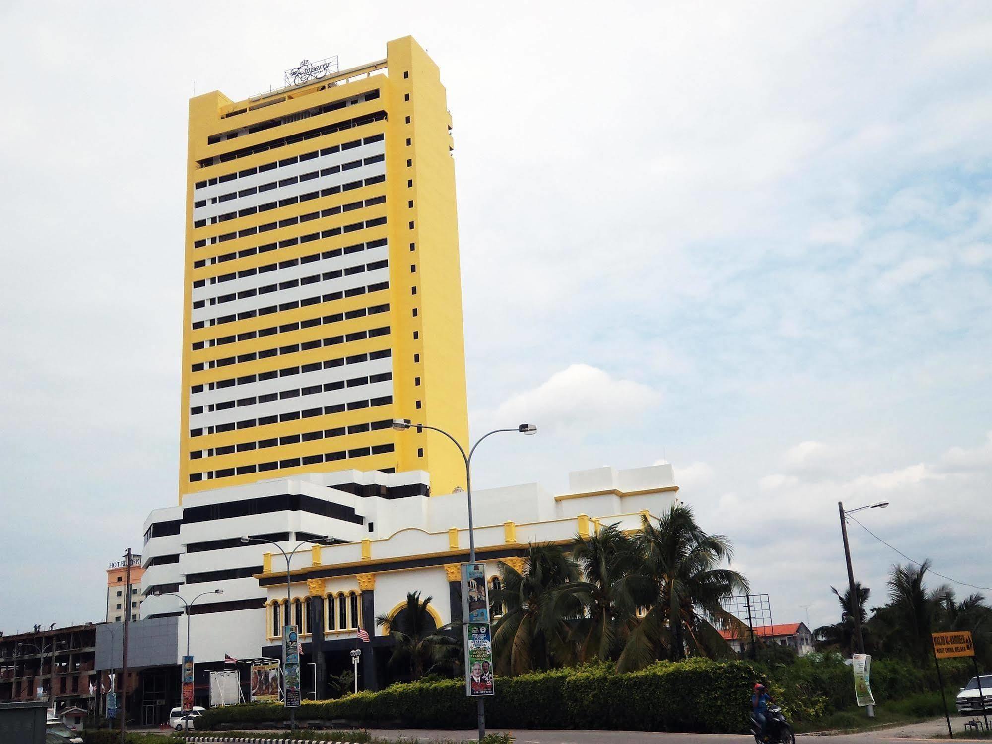 The Emperor Hotel Malacca Buitenkant foto